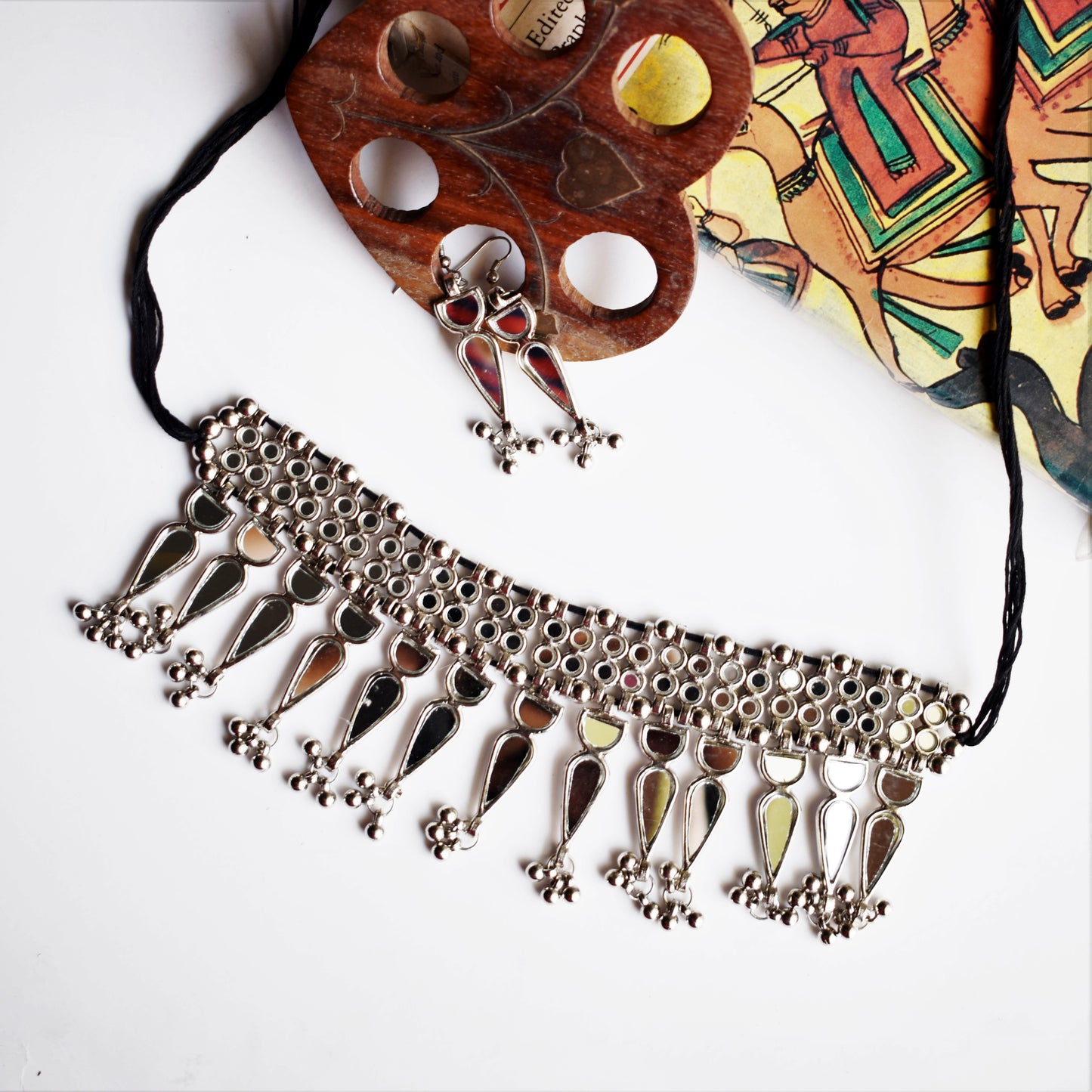 Sheeshmahal Mirror Choker Necklace Set