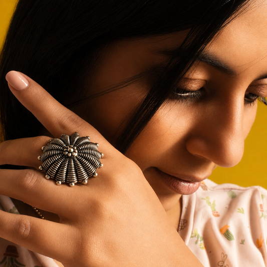 Large German Silver Oxidized Gerbera Finger Ring