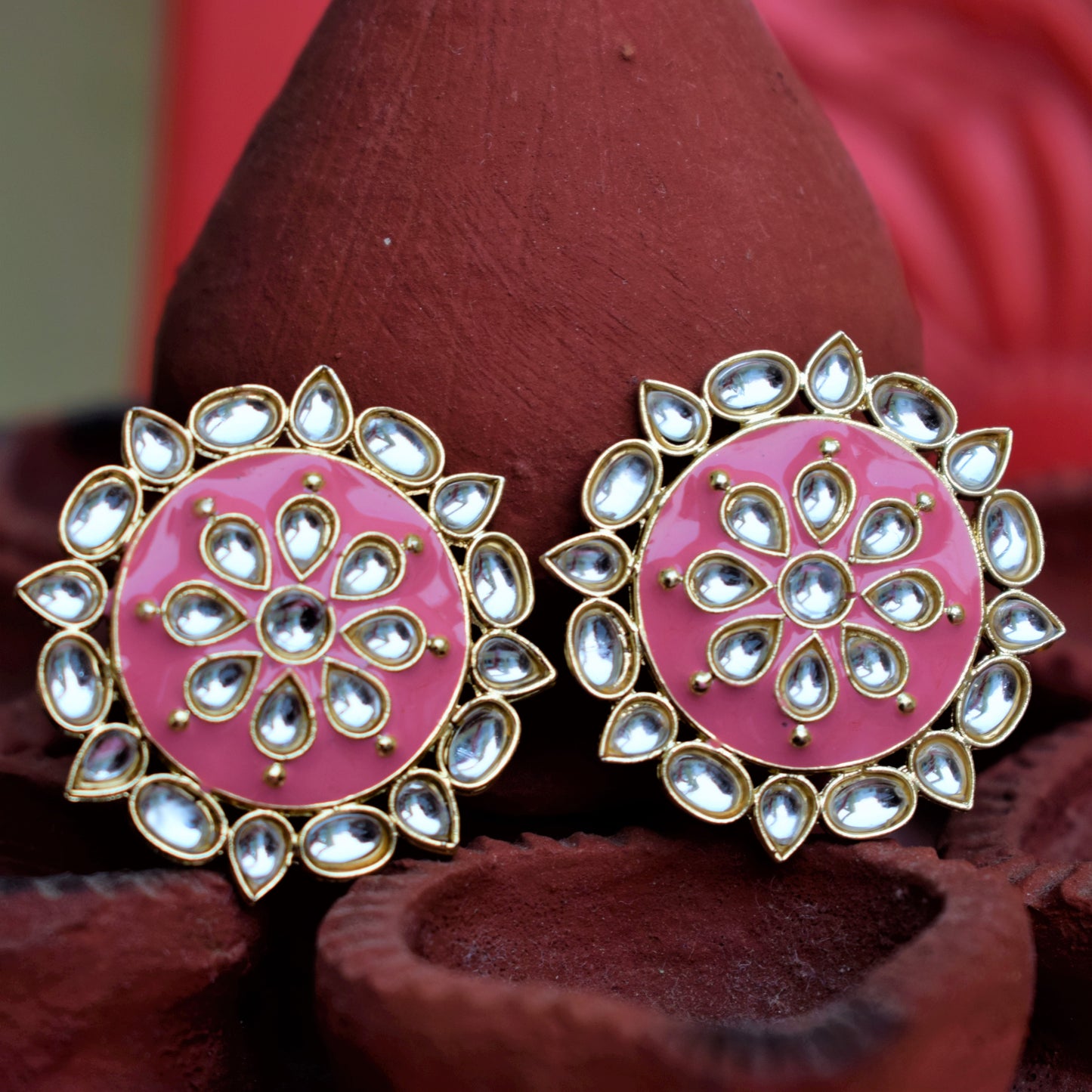 Kundan Circular Floral Meenakari Stud - GlitterGleam