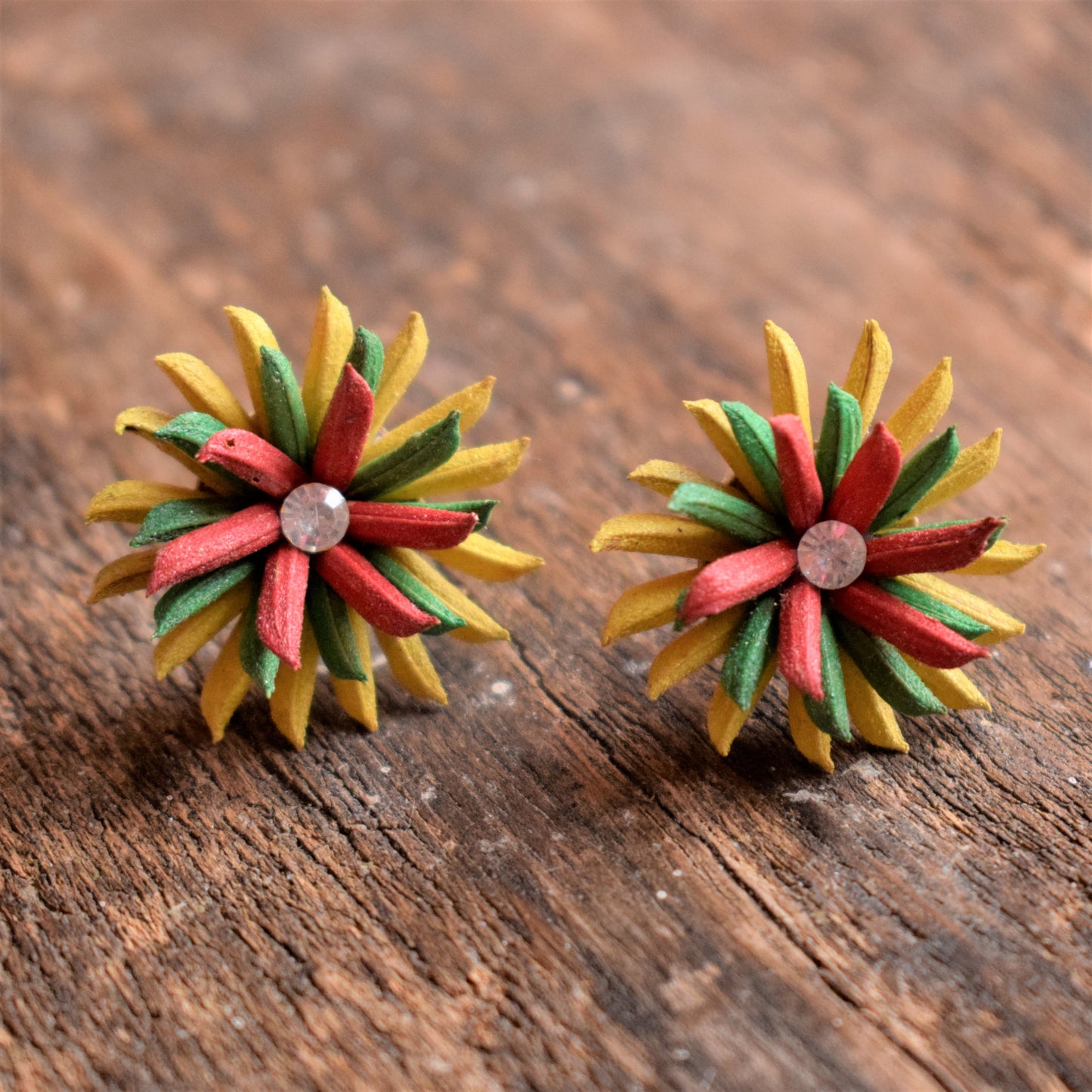 Grain Studs (Medium) - GlitterGleam