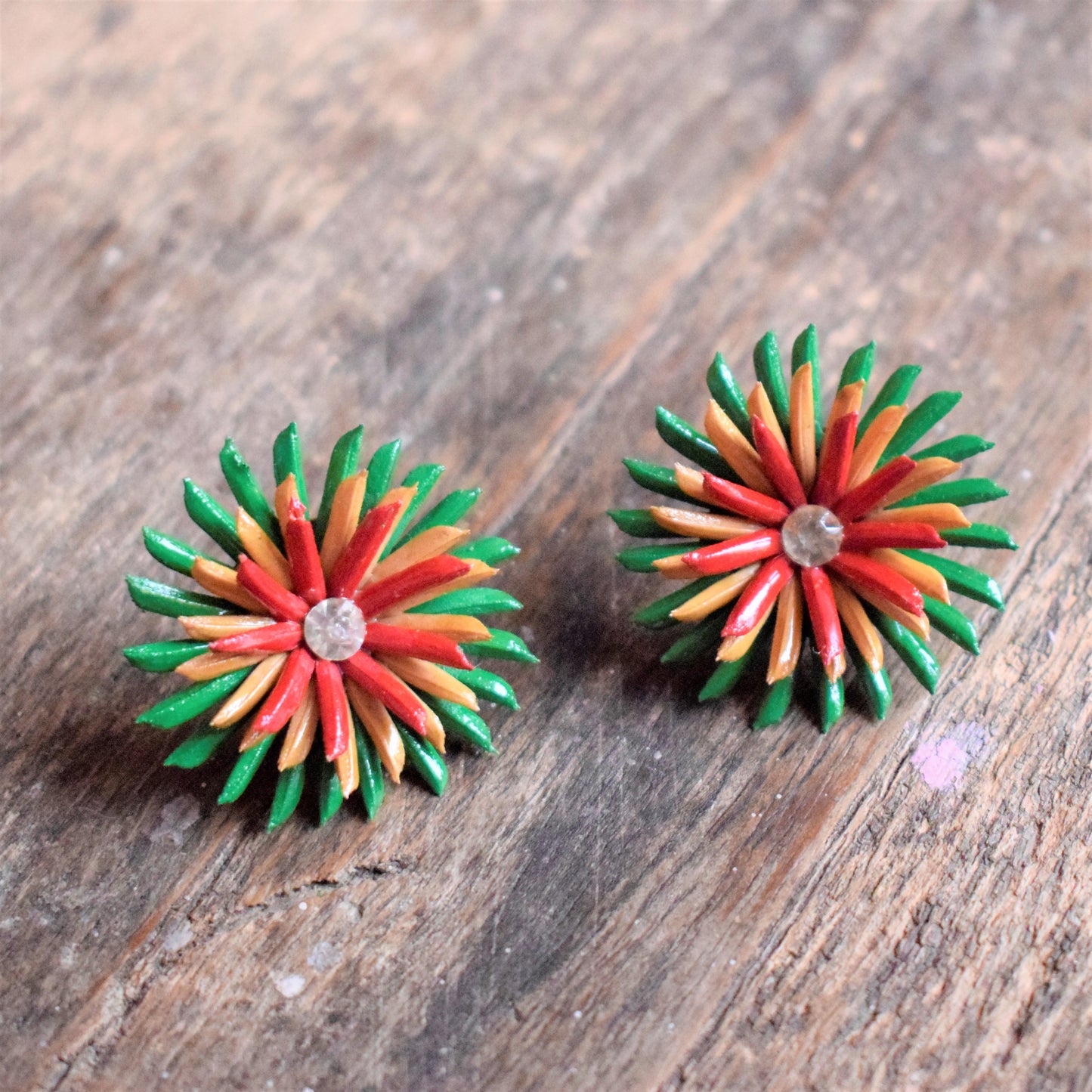 Grain Studs (Large) - GlitterGleam