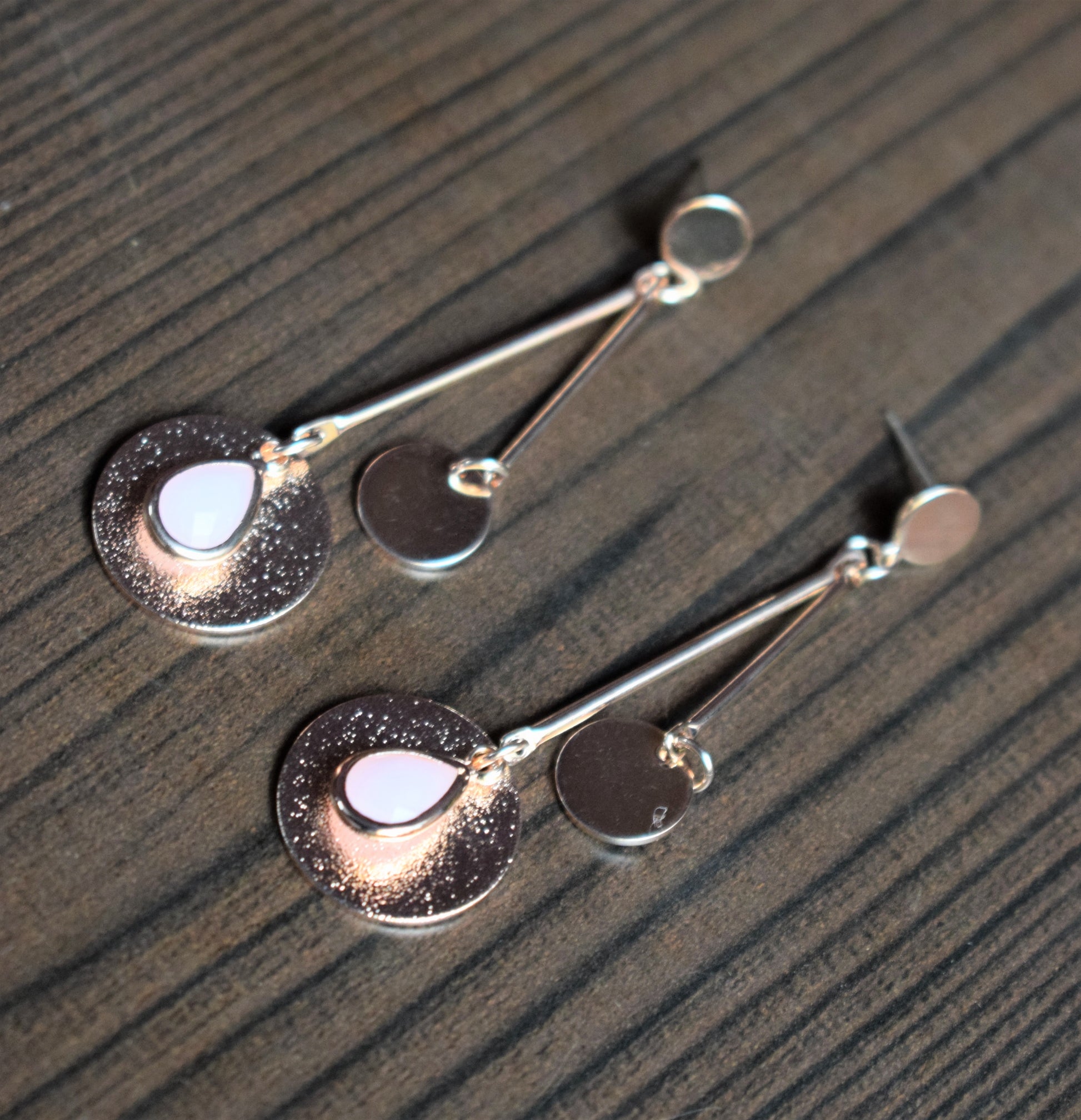 Gemstone Dangle Drop Hammered Earring - GlitterGleam