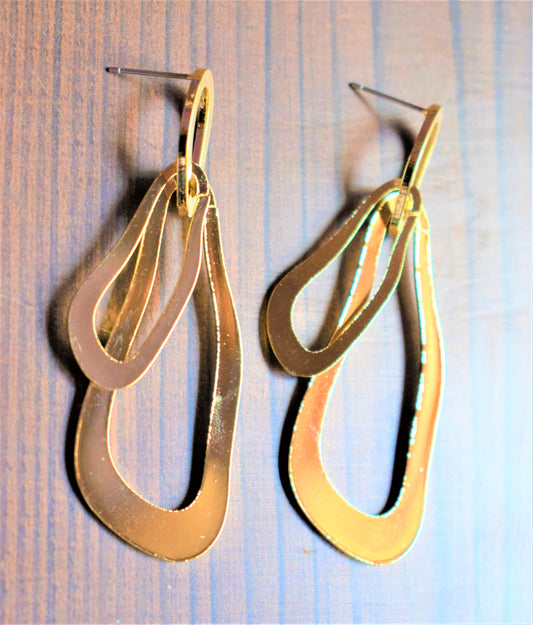 Asymmetrical Tangled Earrings - GlitterGleam