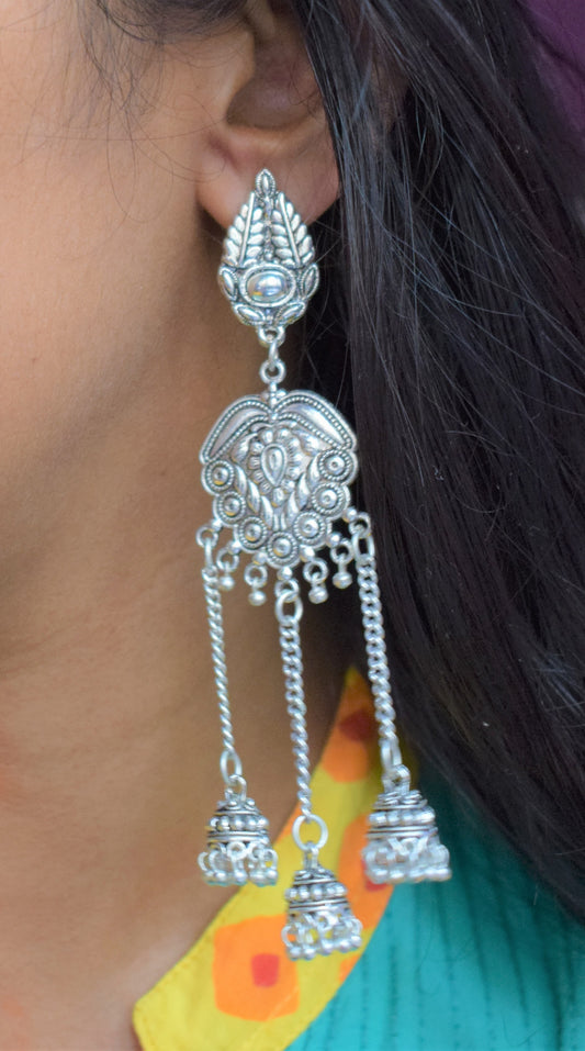 German Silver Spade Tassel Jhumki Earrings - GlitterGleam