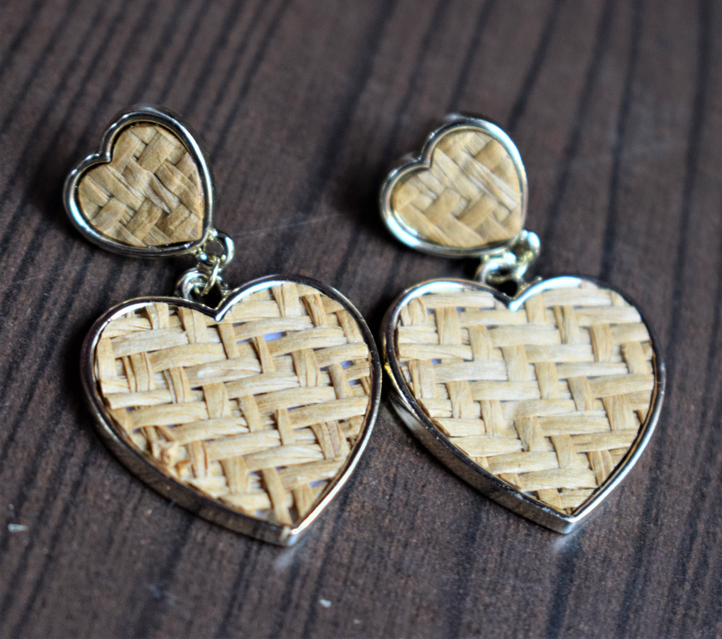 Wooden Weave Heart Earrings - GlitterGleam