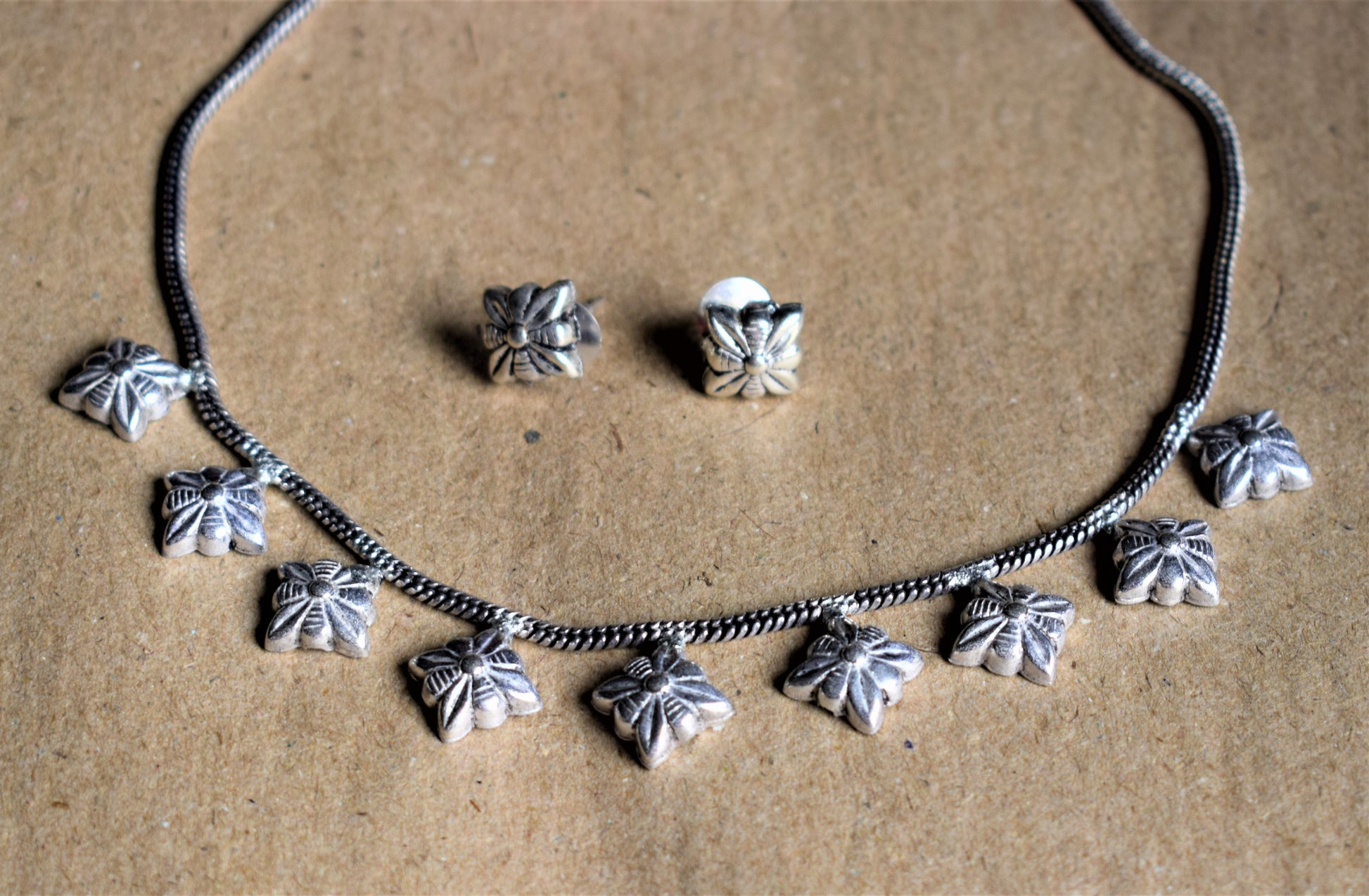 Silver Choker Necklace with Stud Earrings - GlitterGleam