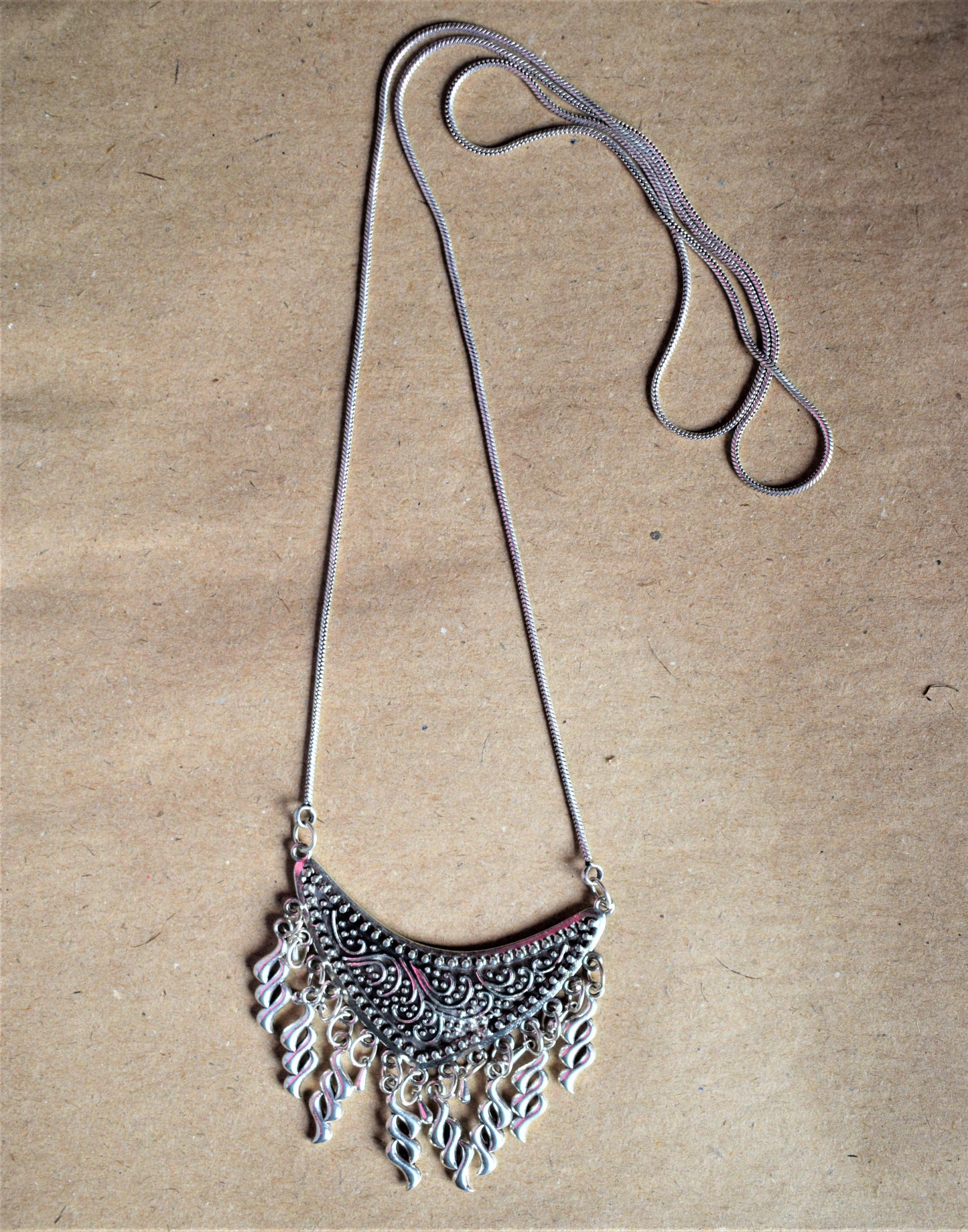 Long Silver String Pendant Necklace - GlitterGleam