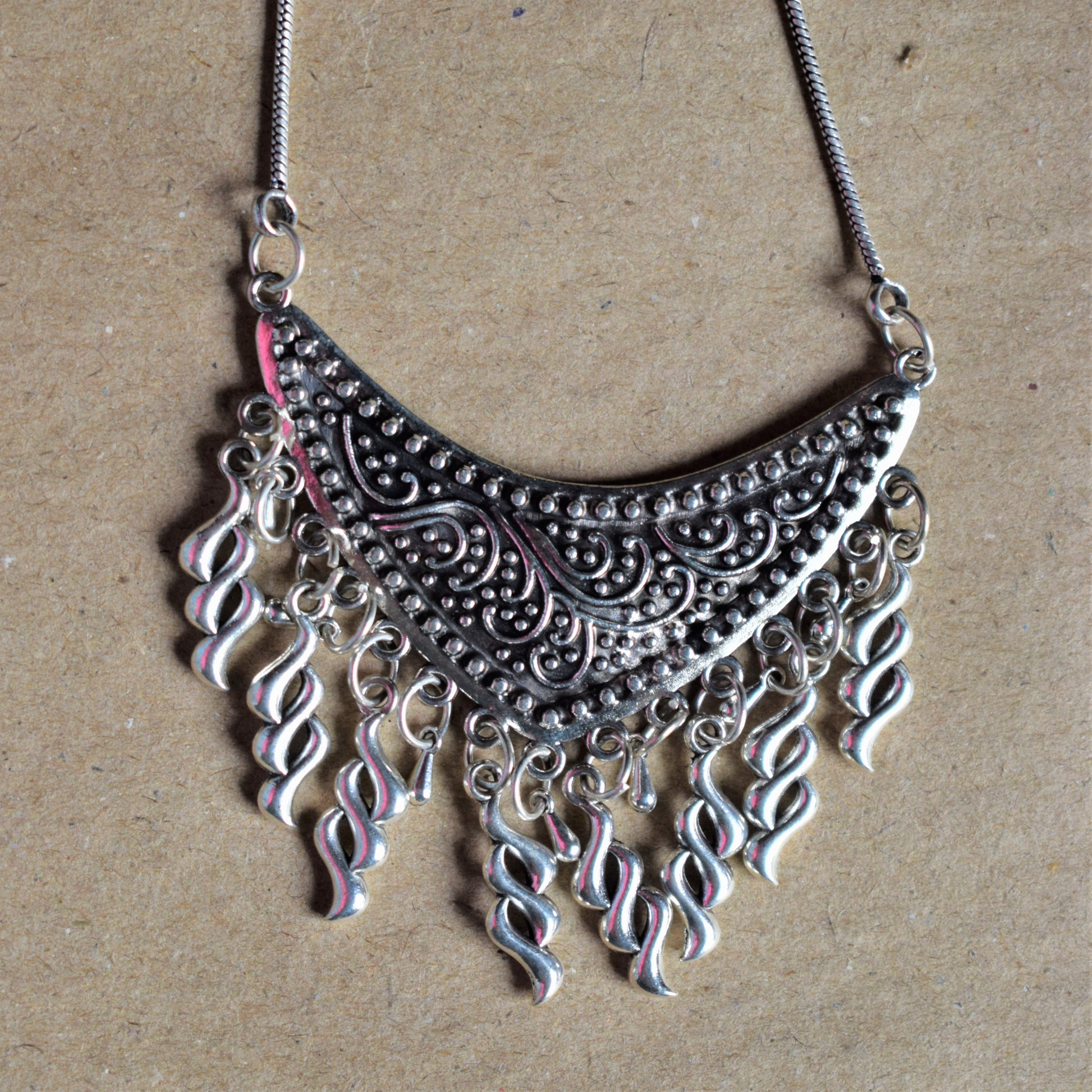 Long Silver String Pendant Necklace - GlitterGleam