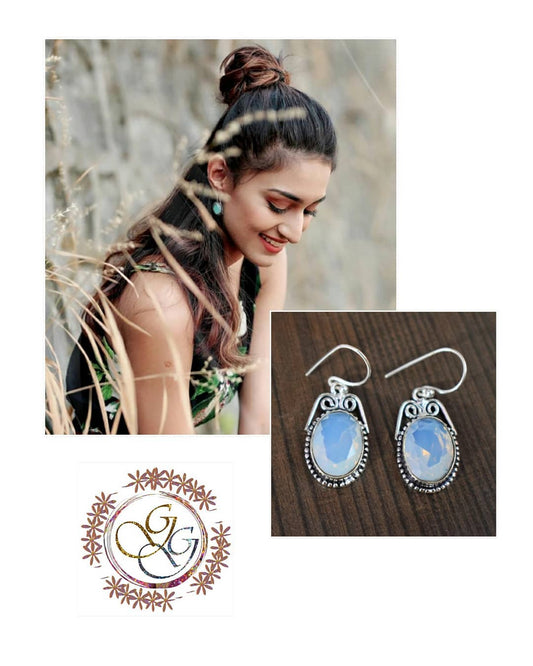 Hanging Gemstone Motif Earring