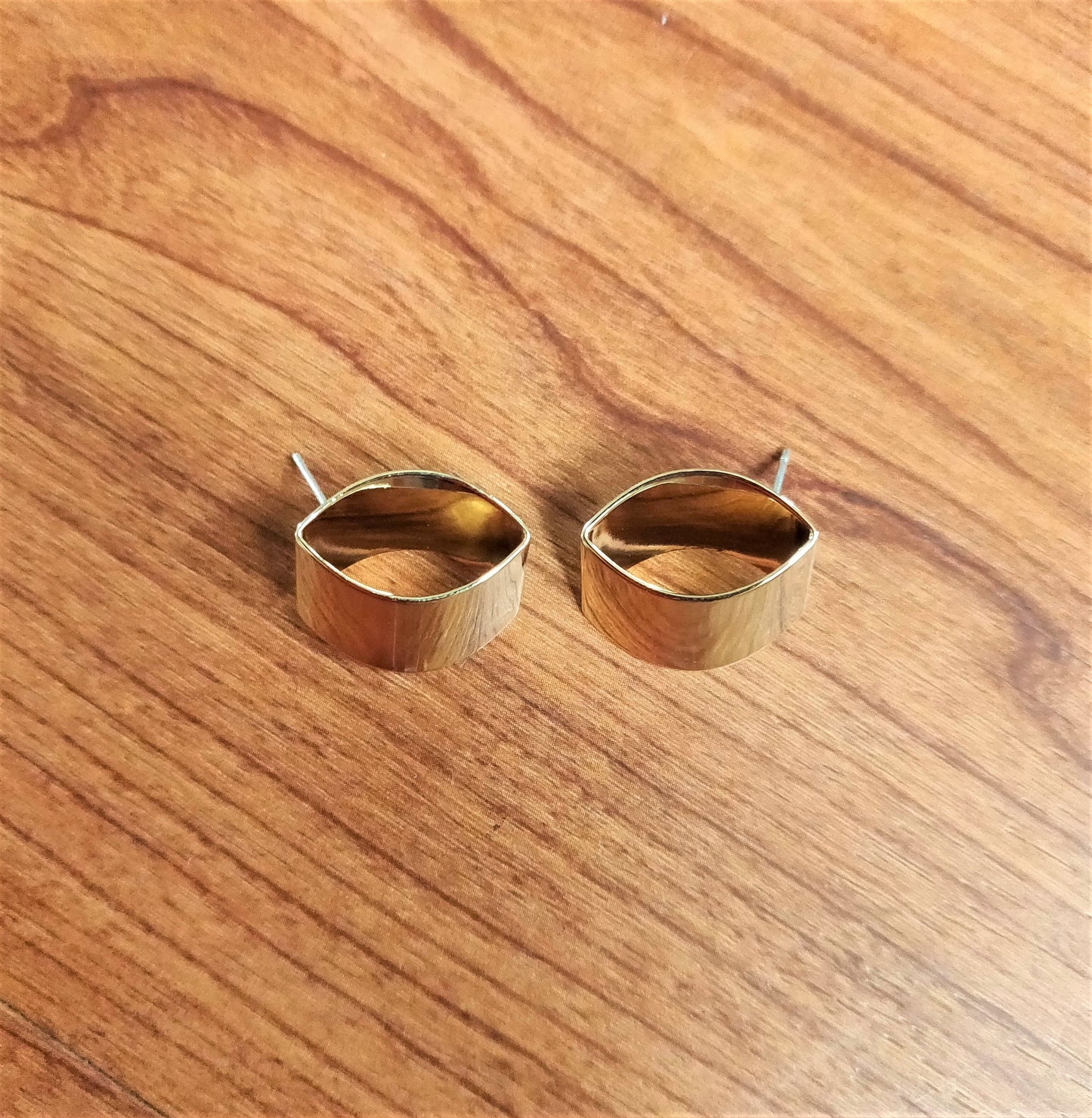 Dew Sterling Silver Studs - GlitterGleam