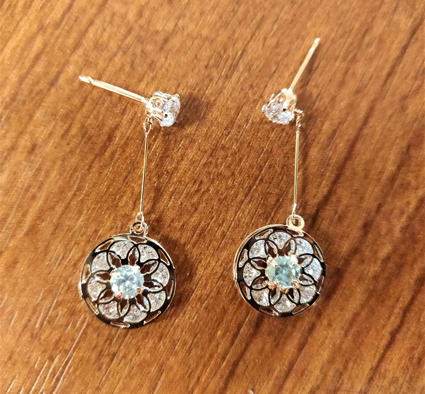 Floral AD Earring - GlitterGleam