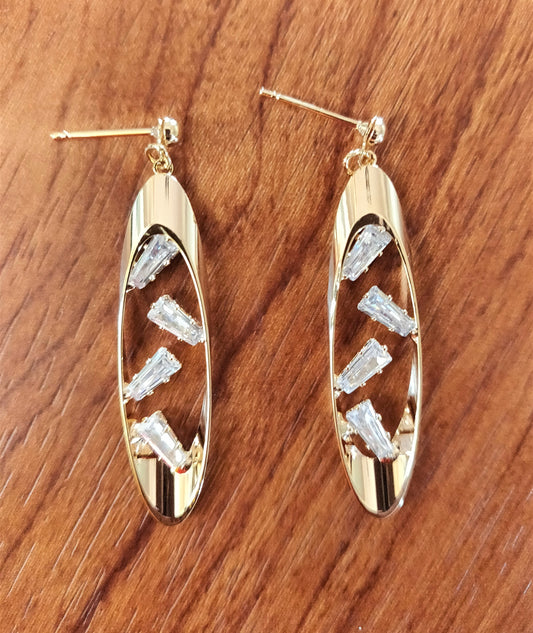 Spindle AD Earring - GlitterGleam