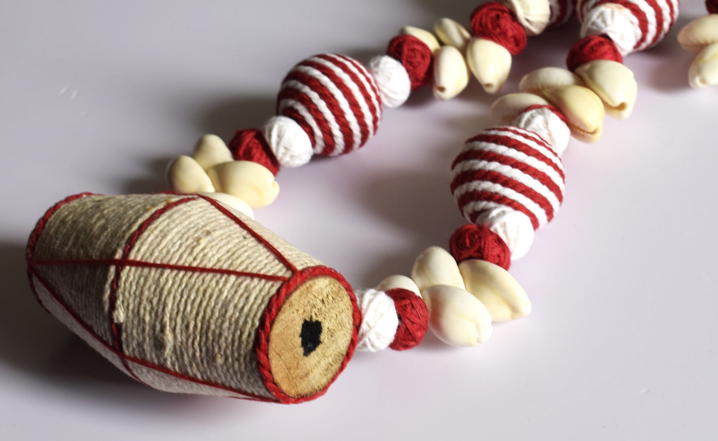 Dhak Sea Shell Fabric Necklace Set