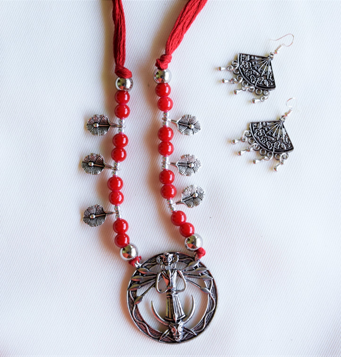 Goddess Durga Mahishasur Mardini Pendant Bead Necklace Set