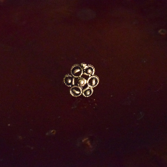 Asparagus Flower Nose Pin