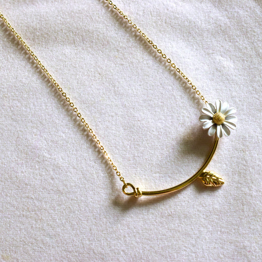 Daisy Pendant Dainty Necklace