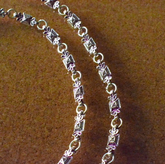 Maroon Meenakari Motif Anklet