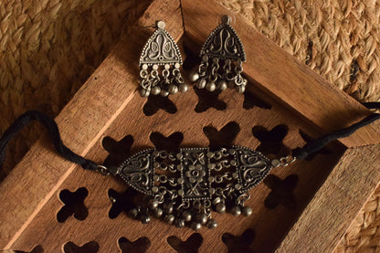 Kkusum Germna Silver Half Choker Necklace with Earrings