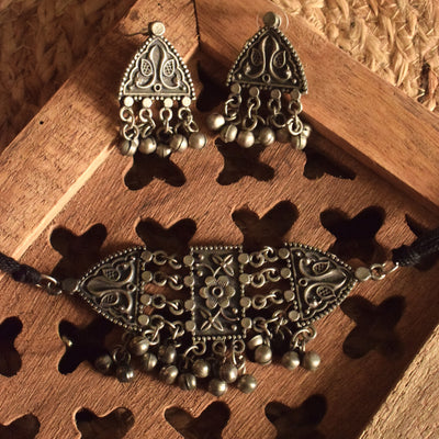 Kkusum Germna Silver Half Choker Necklace with Earrings