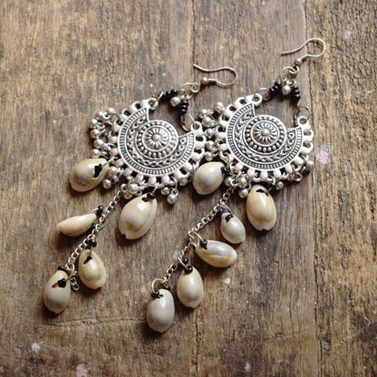 Seashell Chandbali Chandelier Earrings - GlitterGleam