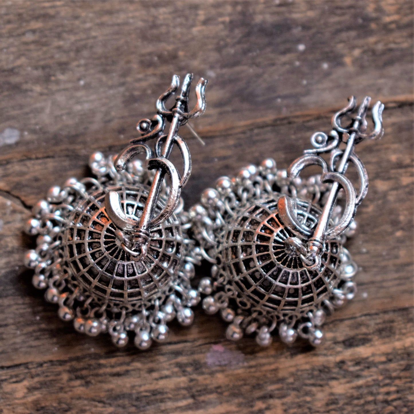 German Silver 'ॐ' Trishul Scripted Cage Jhumka