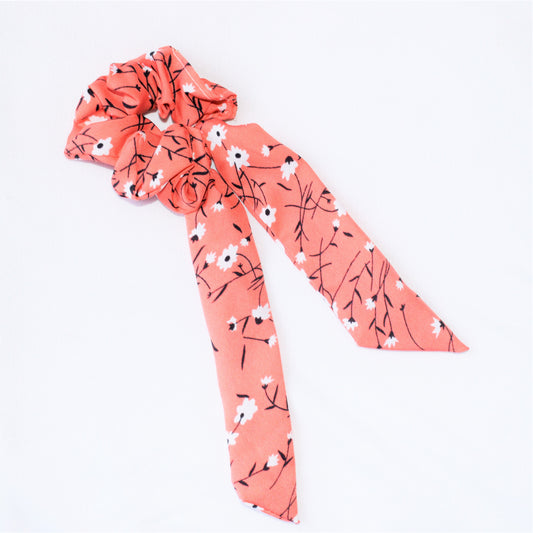 Peach Daisy Printed Ribbon Scrunchie