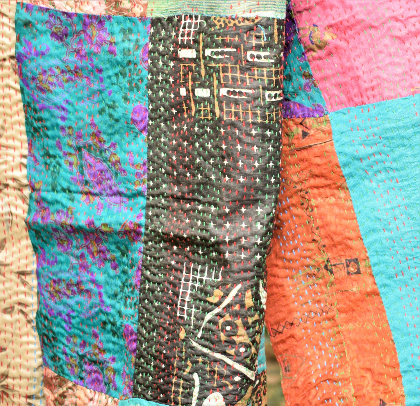 Shaded Symphony : Multicolored Silk Kantha Stole