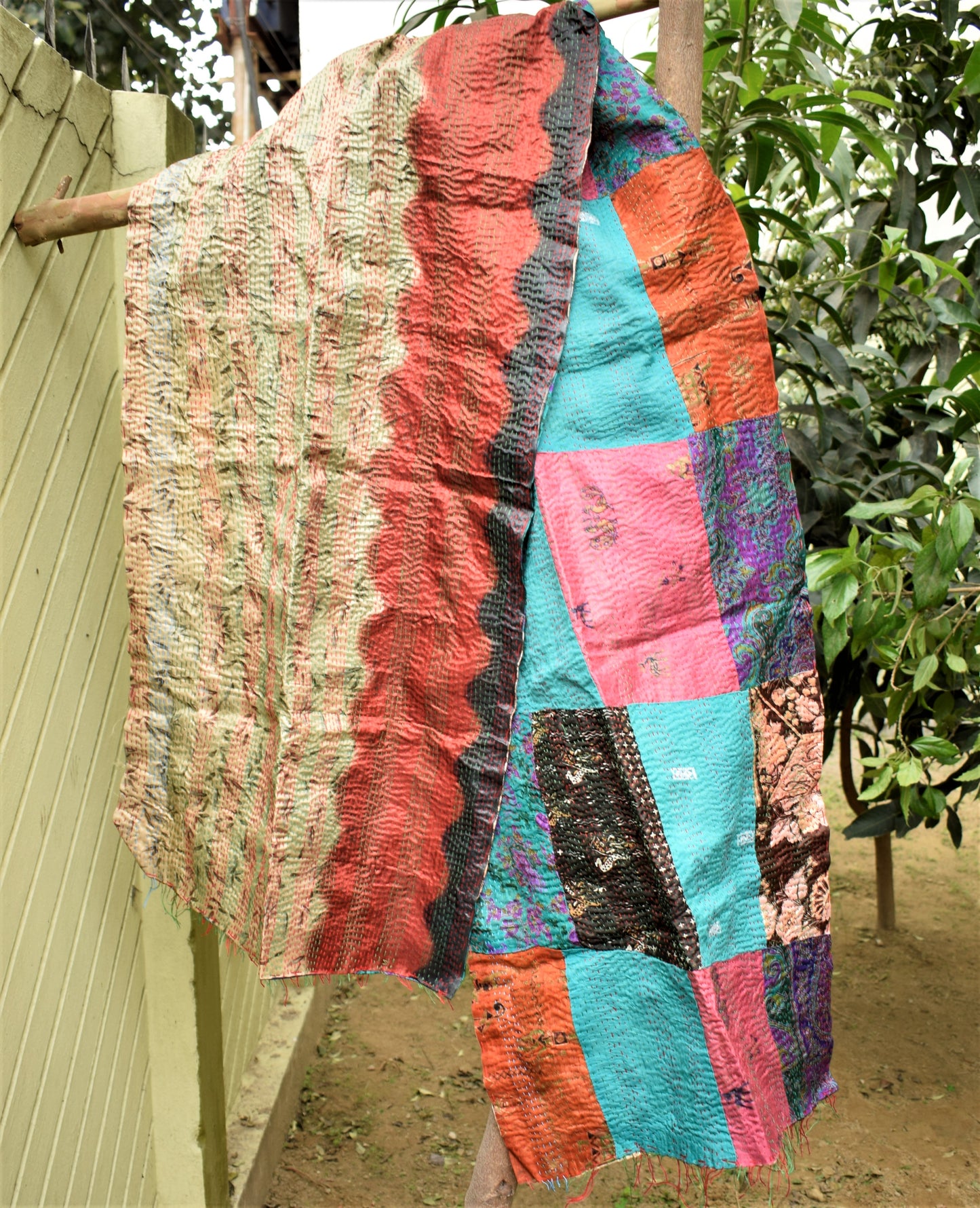 Shaded Symphony : Multicolored Silk Kantha Stole