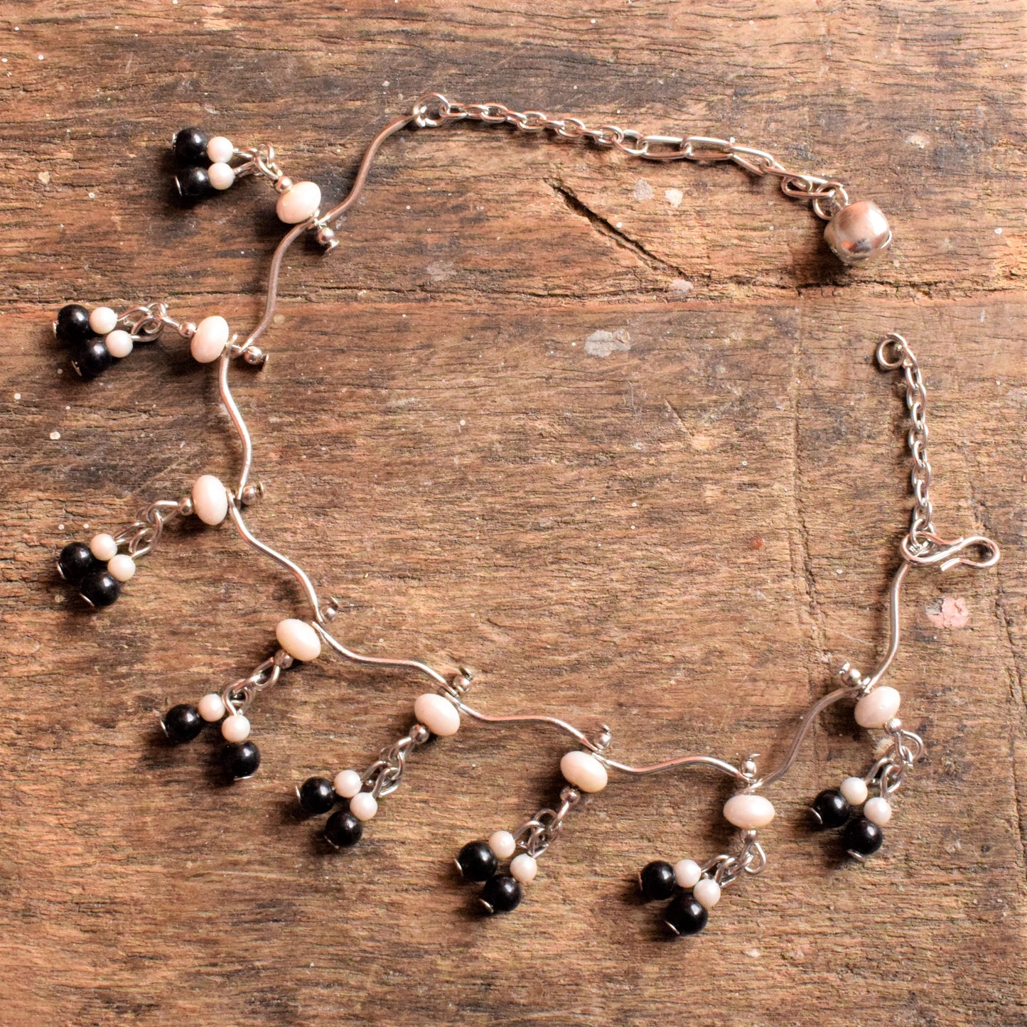 Twisted Pearl Anklets - GlitterGleam
