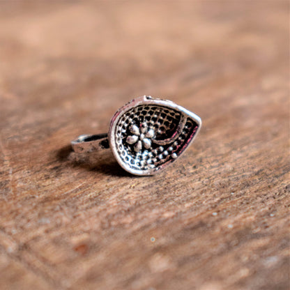 Silver Oxidized Flower Spindle Nose Push Pin