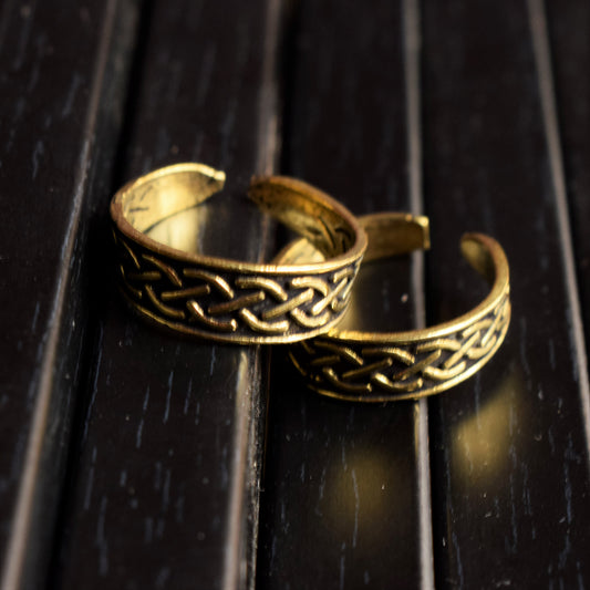 Golden Oxidized Tribal Chain Brass Toe Ring
