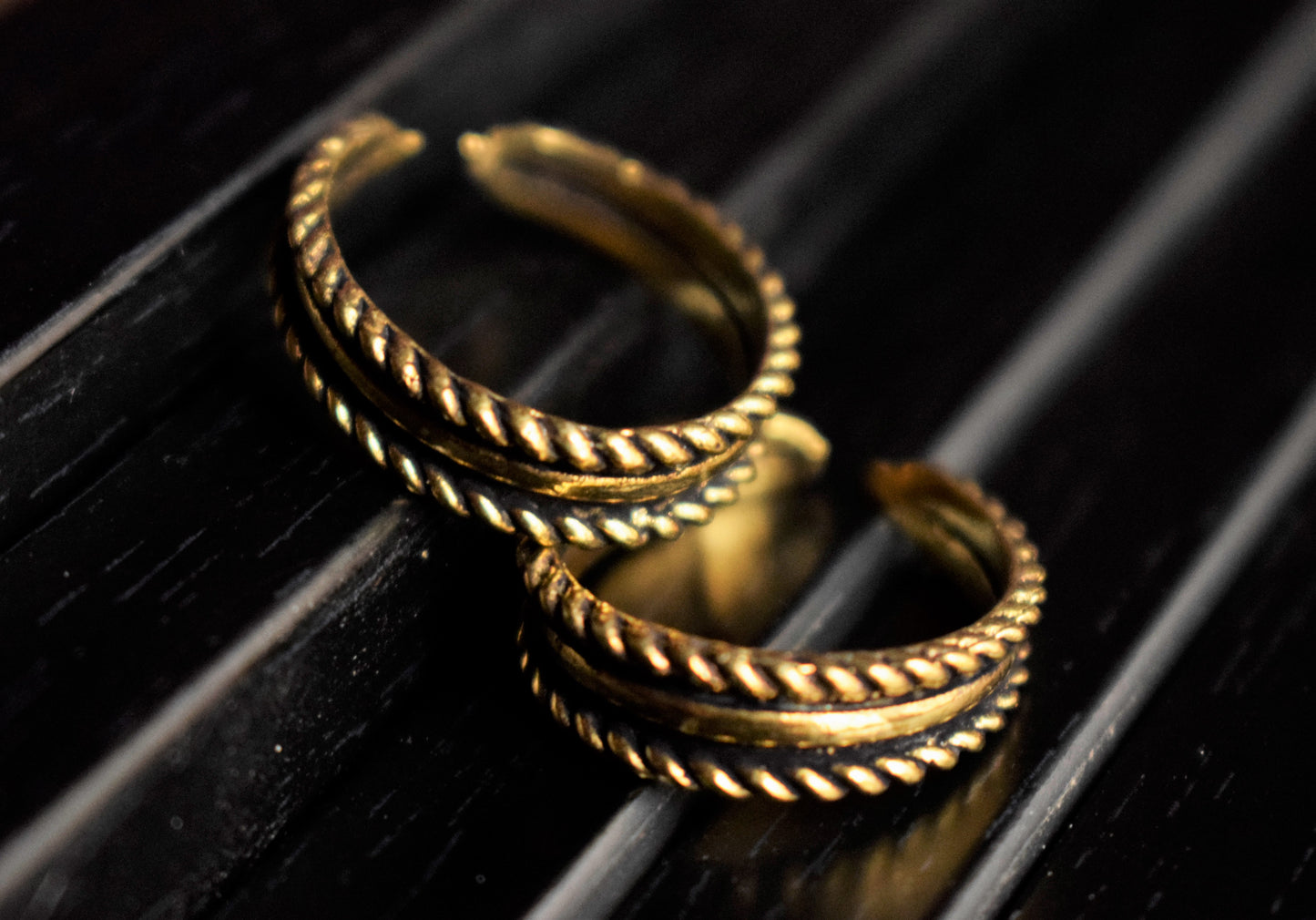 Golden Oxidized Tribal Chain Band Brass Toe Ring