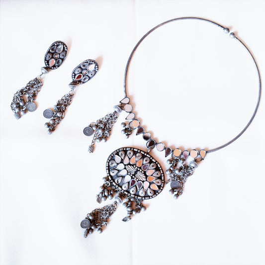 Mirror Embellished Charm Hasli Choker Necklace with Earrings
