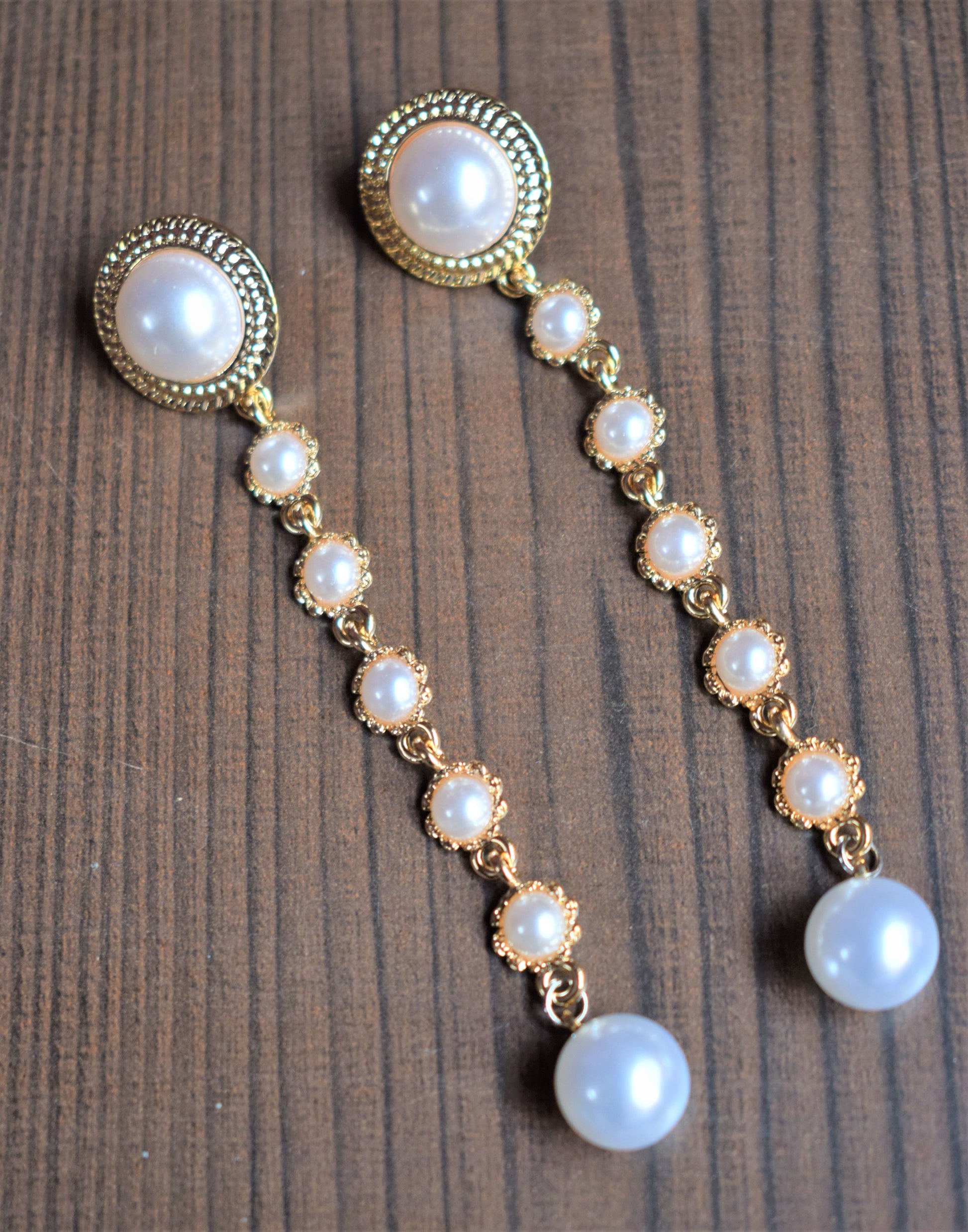 Long Pearl Earrings - GlitterGleam
