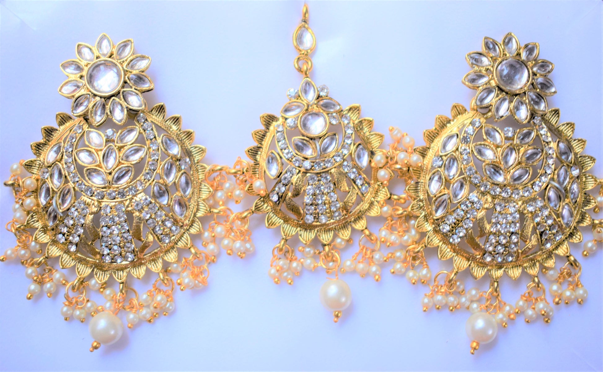 Kundan and Pearl Golden Earring and Maang Tikka Set - GlitterGleam