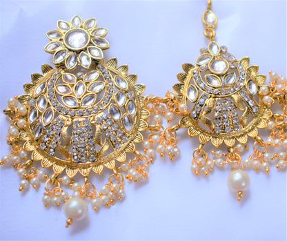 Kundan and Pearl Golden Earring and Maang Tikka Set - GlitterGleam