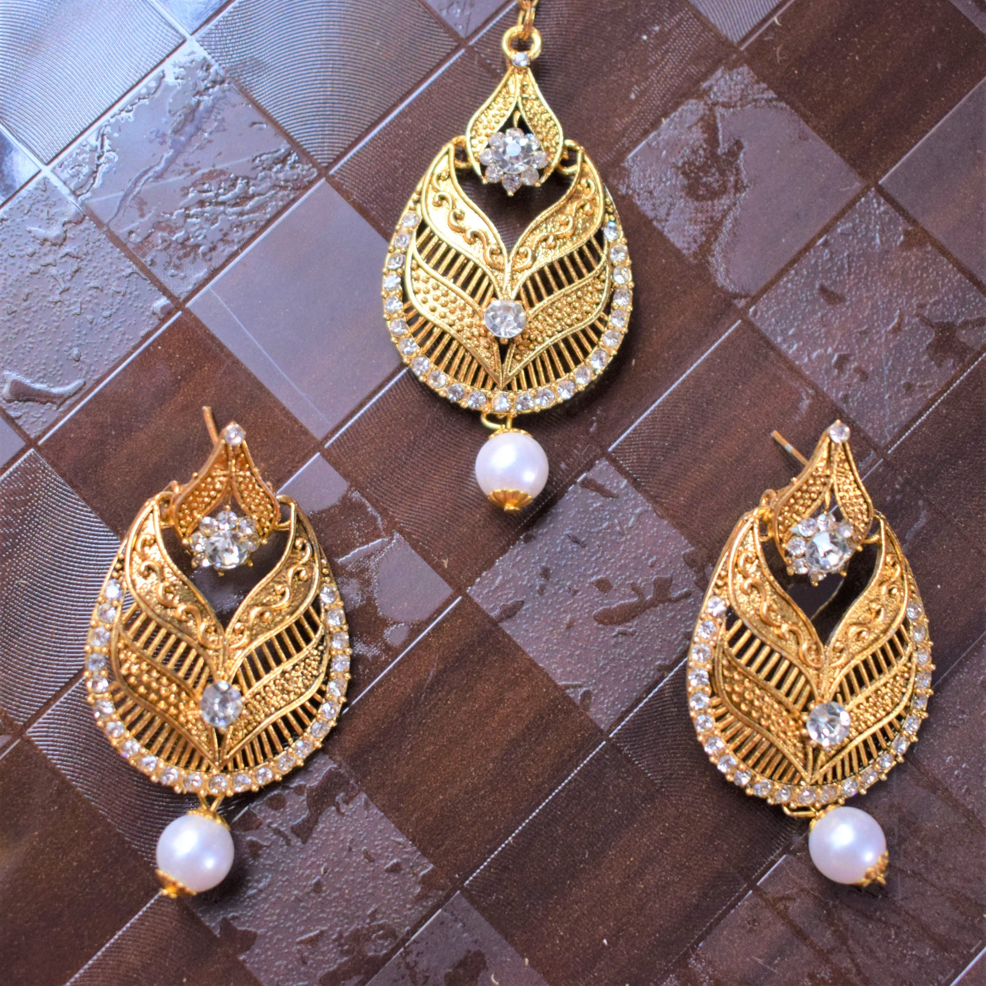 Golden Leaf Pearl Earring and Maang Tikka Set - GlitterGleam