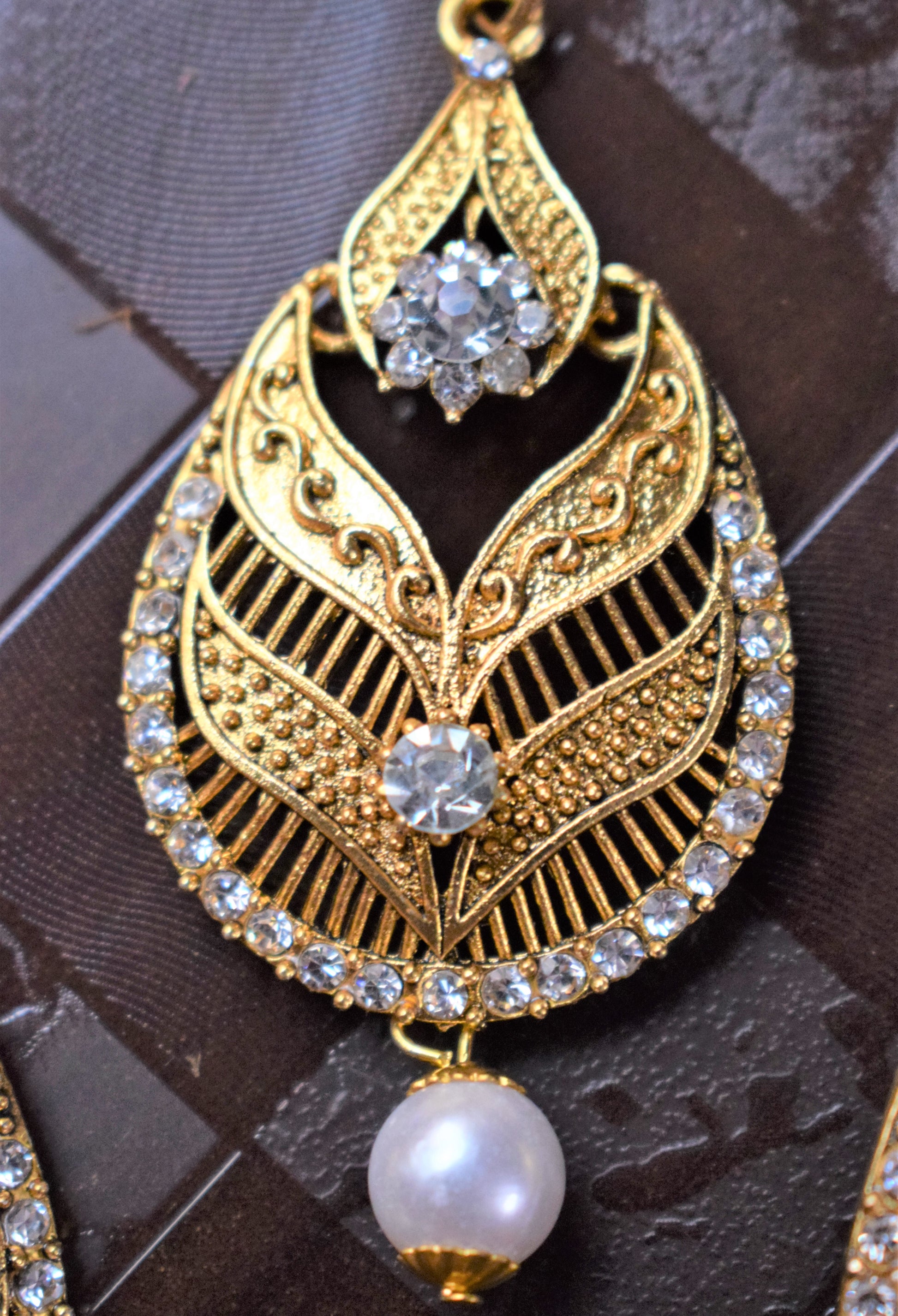 Golden Leaf Pearl Earring and Maang Tikka Set - GlitterGleam
