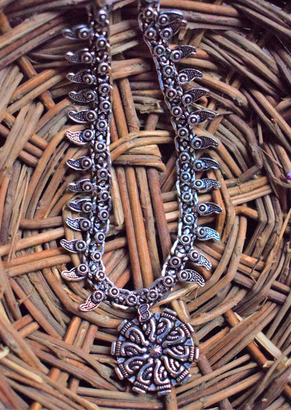 German Silver Choker Necklace with Pendant - GlitterGleam