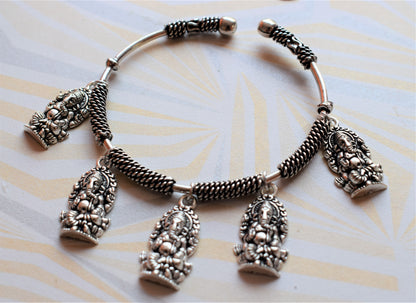 German Silver Hanging Pendant Bangle - GlitterGleam