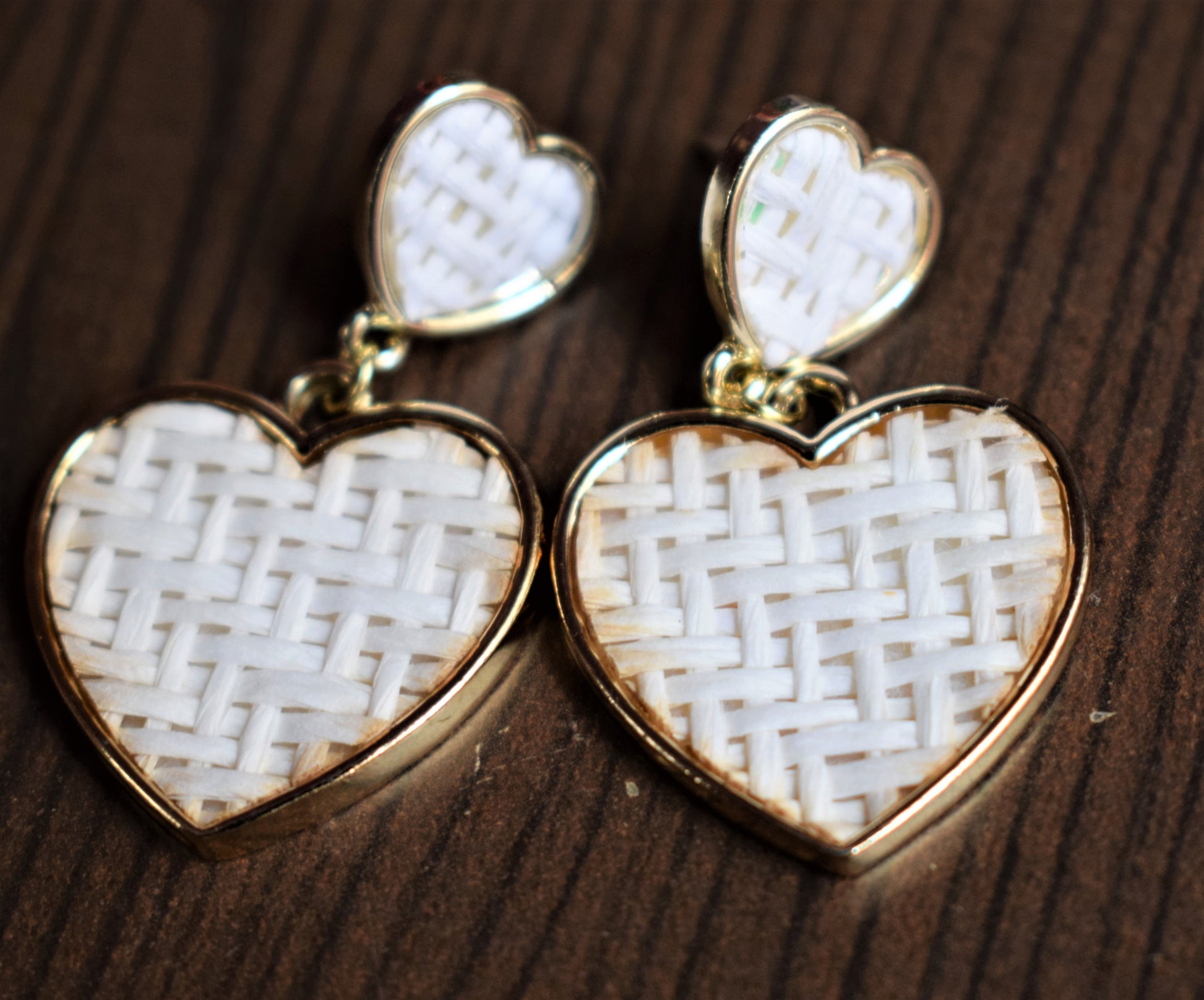 Wooden Weave Heart Earrings - GlitterGleam