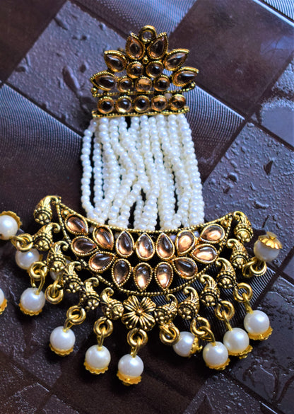 Kundan and Pearl Traditional Chandbali - GlitterGleam