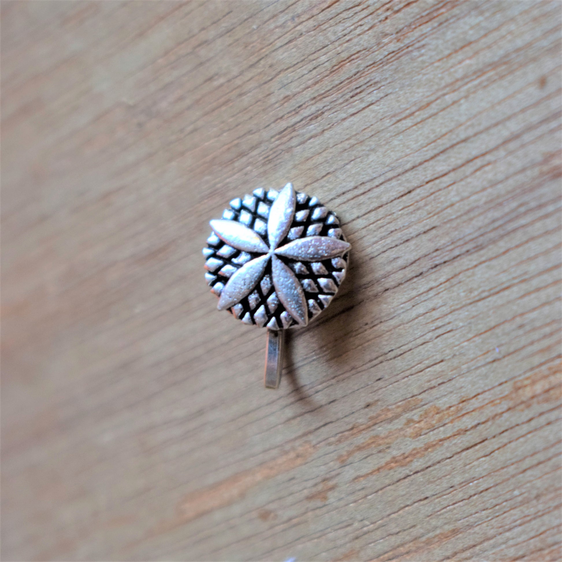 German Silver Oxidized Floral Tulip Nose Push Pin - GlitterGleam