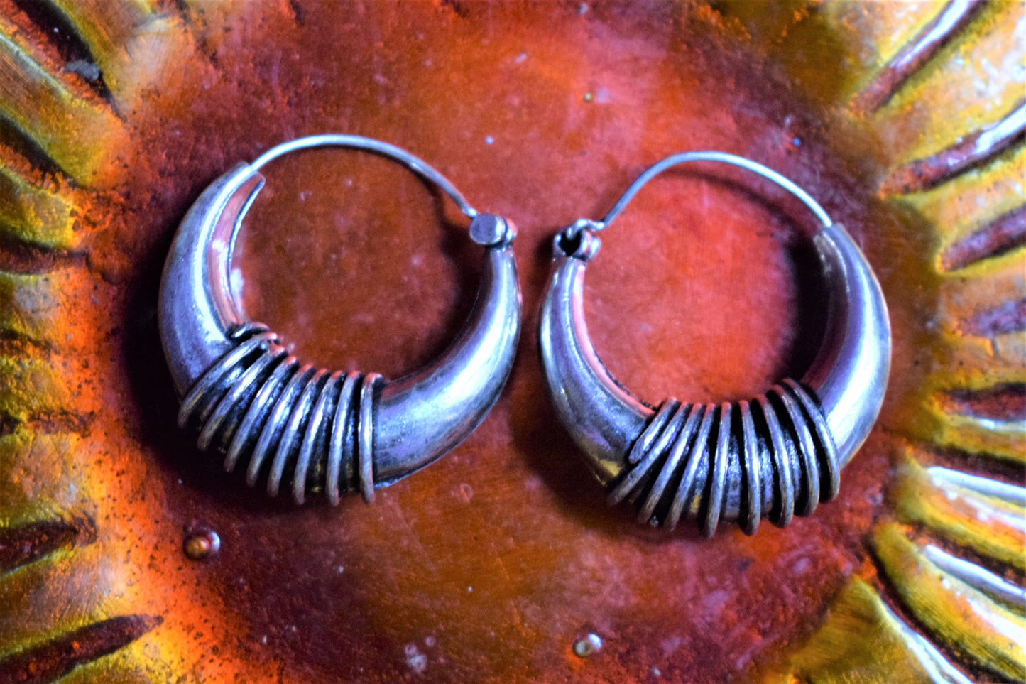 German Silver Tribal Striped Kundal Earrings - GlitterGleam