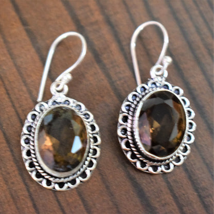 Hanging Gemstone Motif Earring - GlitterGleam