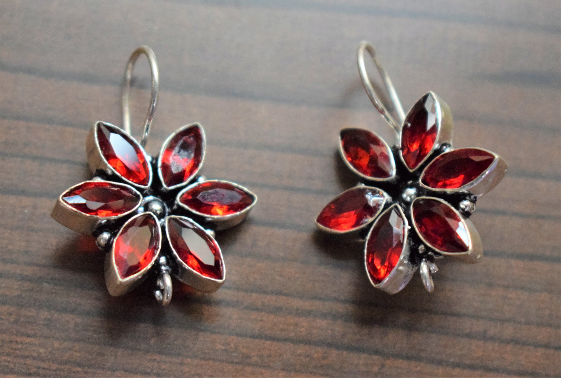 Flower Hanging Gemstone Earrings - GlitterGleam