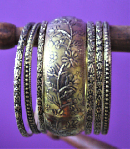 Golden Oxidized Kada with Bangles - GlitterGleam