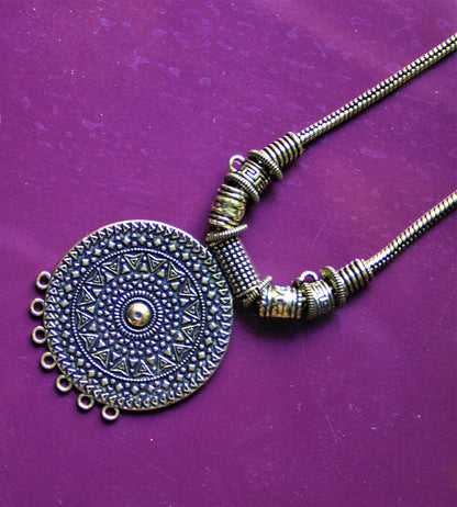 Golden Oxidized Circular Pendant Necklace - GlitterGleam