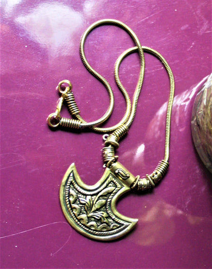 Golden Oxidized Anchor Pendant Necklace - GlitterGleam