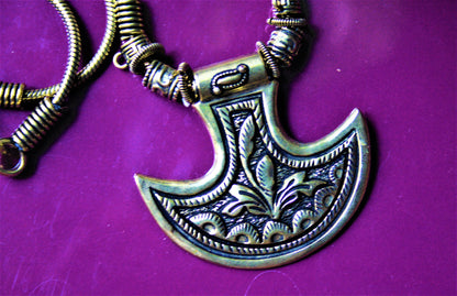 Golden Oxidized Anchor Pendant Necklace - GlitterGleam